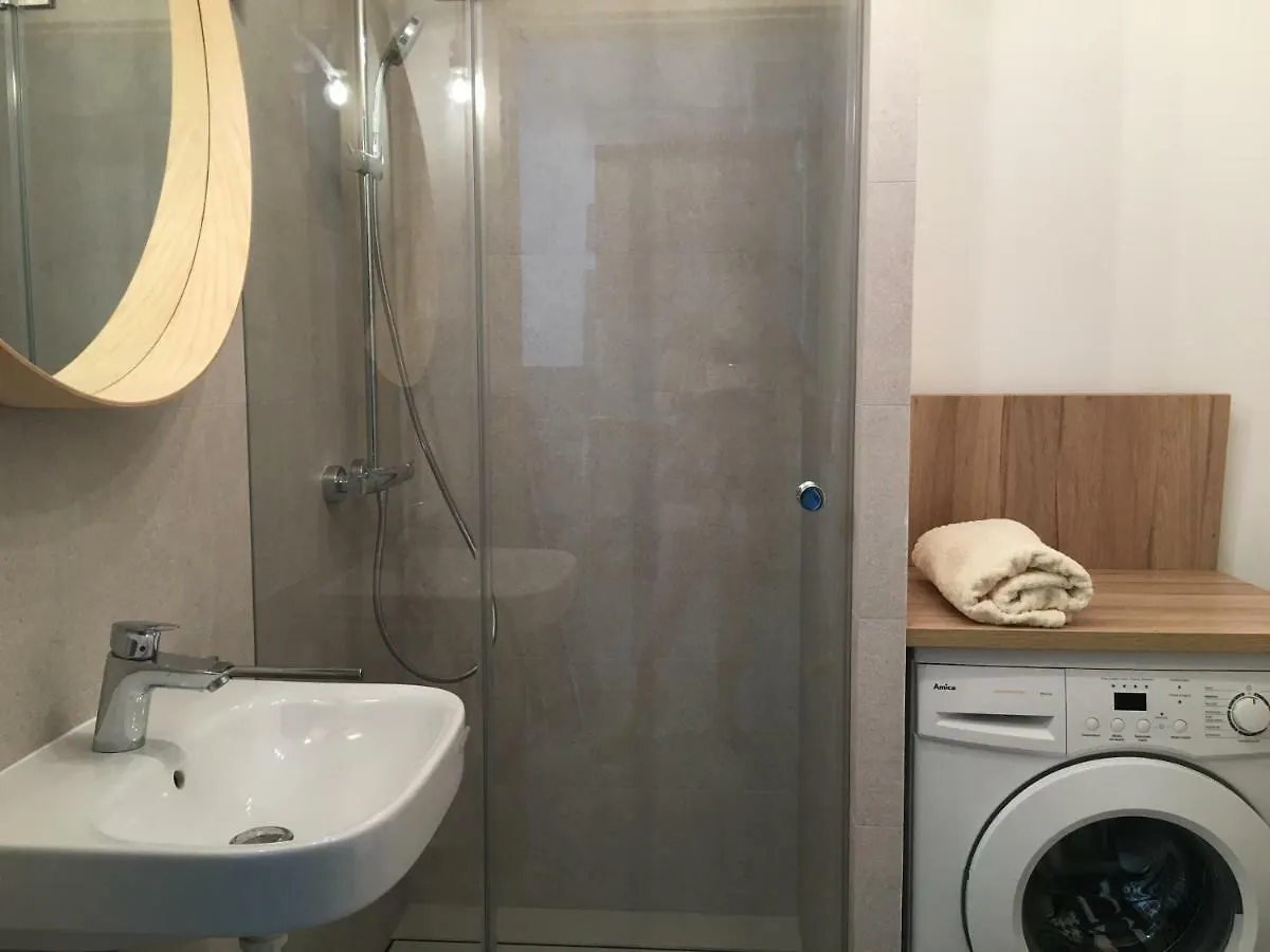 Shoq Studio Nice Apartment With Private Parking Krakov